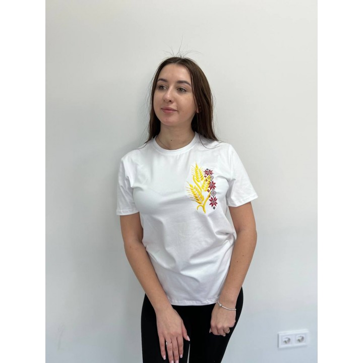 Футболка з вишивкою класична преміум S - XL