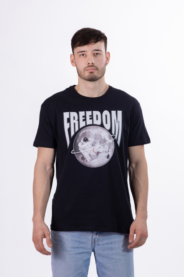 Футболка чоловіча Freedom astronaut